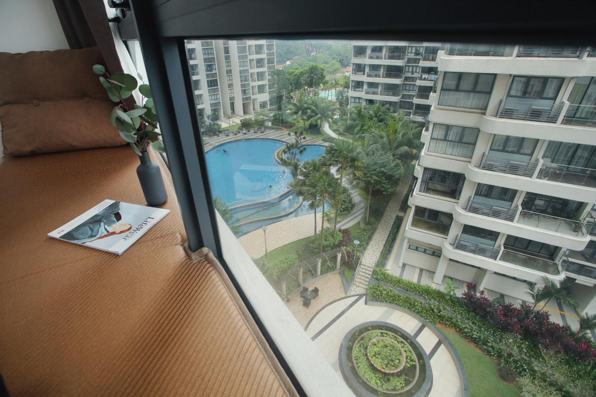 Danga Bay - 2br Timber Lounge - Dryer - Netflix Apartemen *